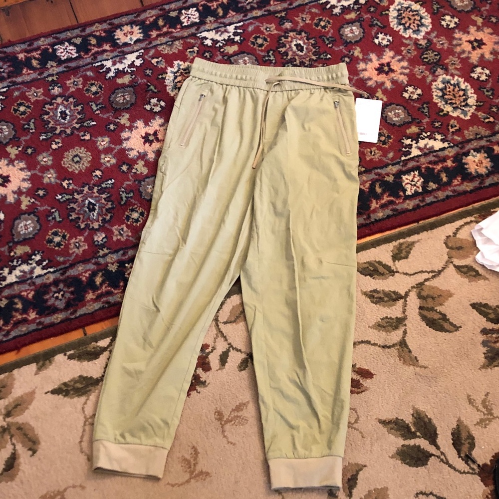 Athleta Trekkie north  Drawstring Joggers